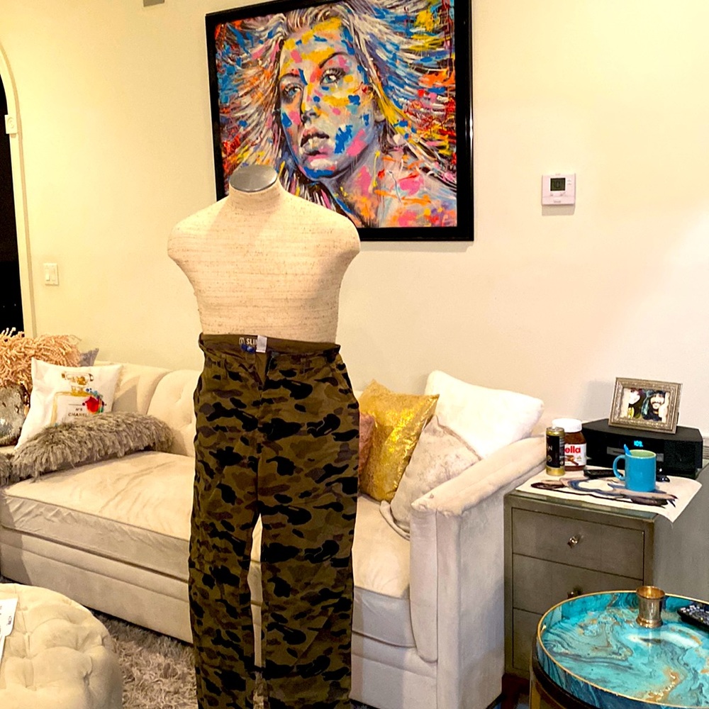 Camo pants 👖